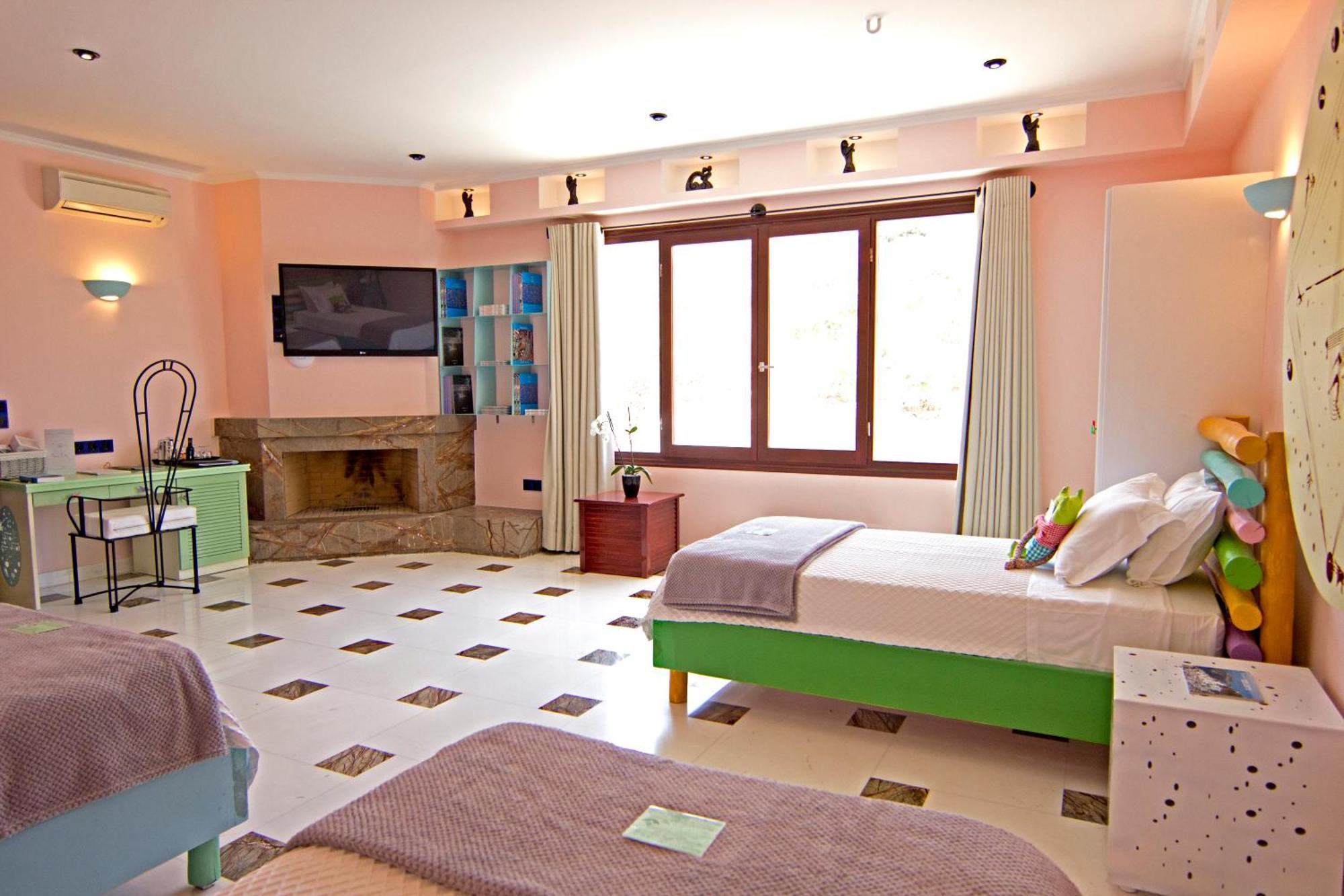 Agalia Luxury Suites Koumpara Værelse billede